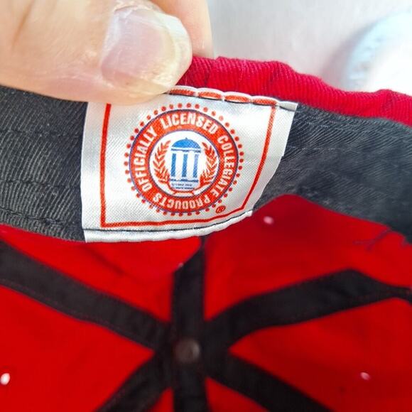 Cincinnati Bearcats Hat Cap Strap Back NCAA College Dad Hat Red Black Logo - Picture 9 of 9